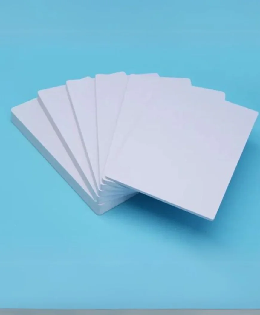 From Design to Distribution: Maximizing ROI with Professional Brochure and Flyer Printing