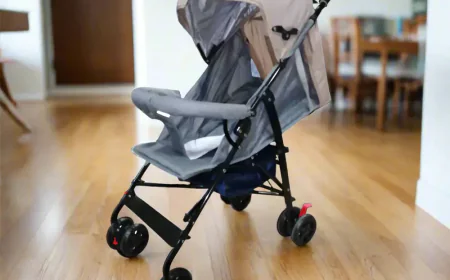 The Ultimate Guide to Choosing a Lightweight Baby Stroller