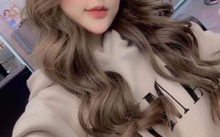 Jumeirah Beach, BUR Dubai Call Girls +971501780622 Ukrainian Tall Sensual Glamour Girls