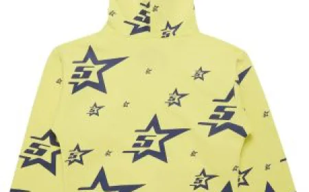 Bright spider hoodie items have amazing colour quality