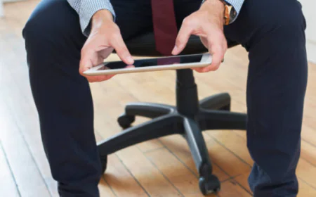 MobiScribe: Waterproof E-Ink Notepad and Calendar