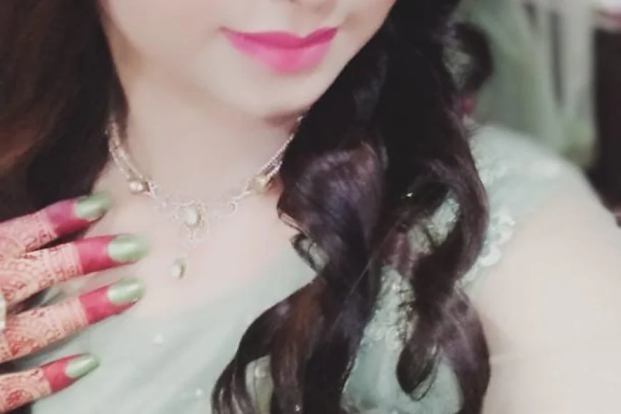 Luxury Call Girls Deira +971501780622 Asian & Arabic Models